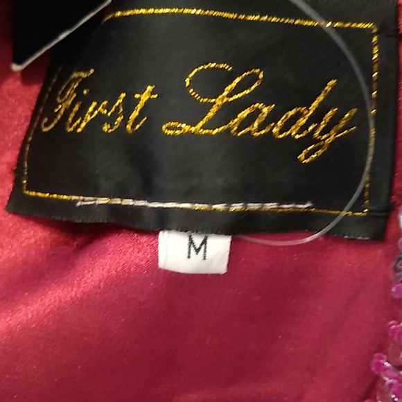 Roman style dress - Picture 7 of 9